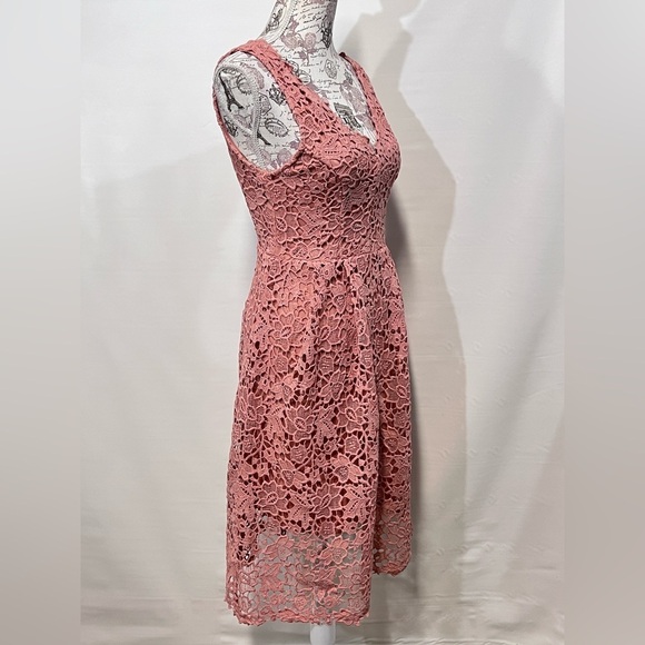 ASTR the LABEL Dusty pink crochet‎ lace dress size S. - Picture 9 of 16
